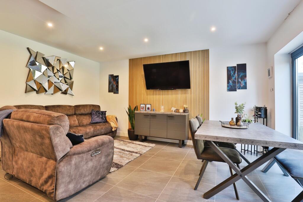 Additional image 7 of Francis Avenue, Bournemouth, BH11