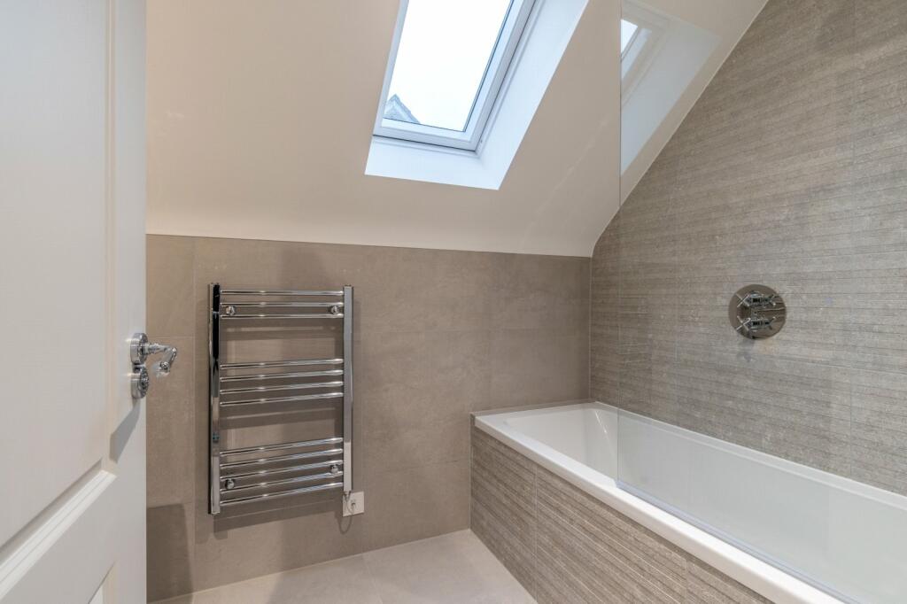 Additional image 9 of Moralee Close, Rowlands Hill, Wimborne, Dorset, BH21