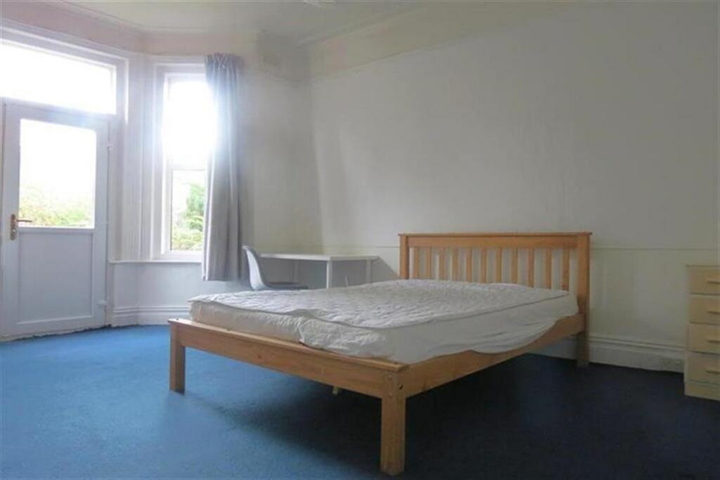 Additional image 7 of 3 bedroom Ground Floor Flat in Charminster