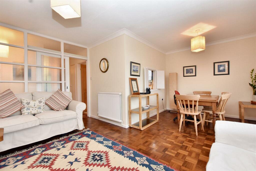 Additional image 5 of Haystoun Close, Eastbourne