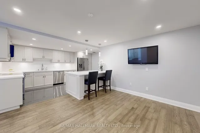 Additional image 9 of 65 Skymark Dr Unit 1707