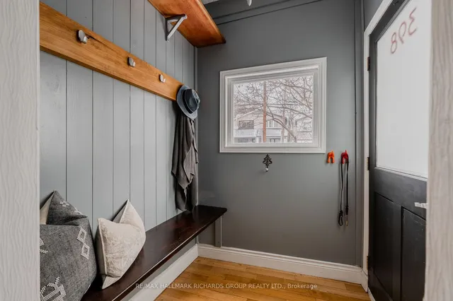 Additional image 3 of 398 Coxwell Ave