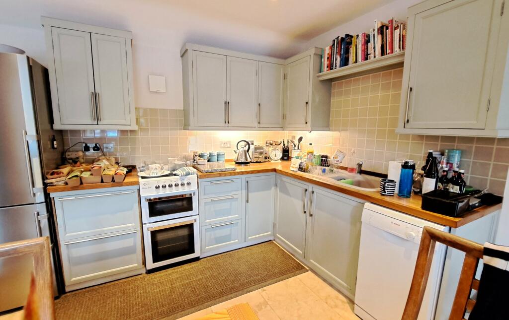 Additional image 21 of Derritt Lane