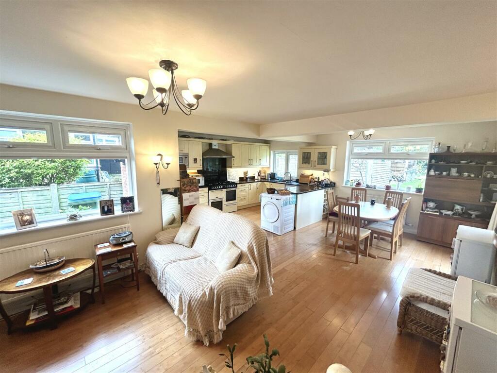 Additional image 5 of Park Drive, Yapton