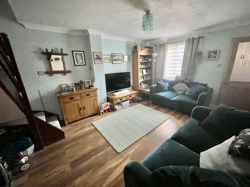 Primary image of Larch Close, Creekmoor