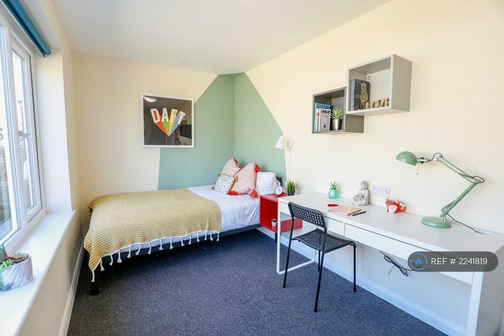 Additional image 19 of Brentwood Crescent, Brighton, BN1