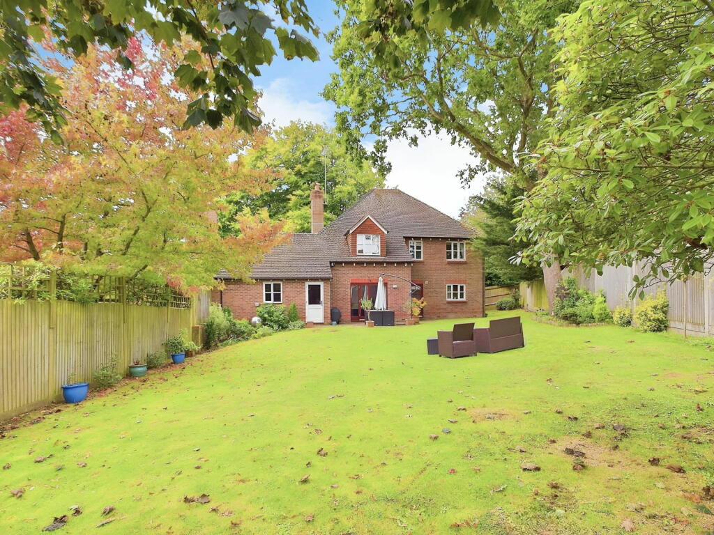 Additional image 27 of Swandean Close, Worthing, West Sussex BN13 3AR