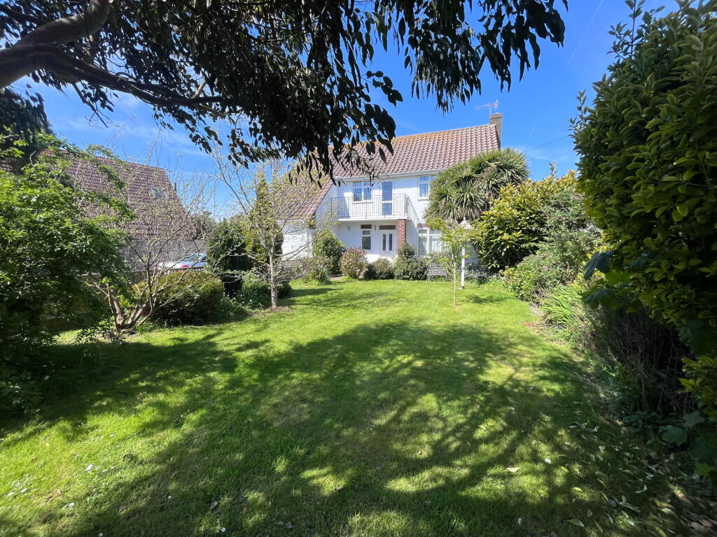 Additional image 27 of Oval Waye, South Ferring, West Sussex, BN12