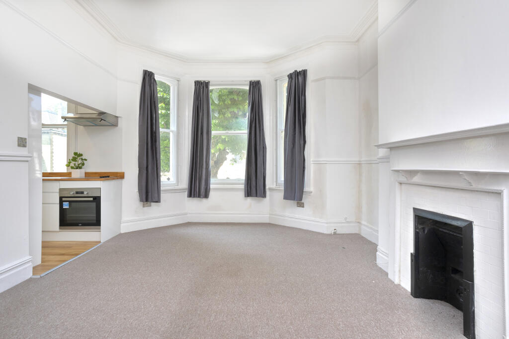 Additional image 8 of First Floor Flat, Tisbury Road, Hove, BN3
