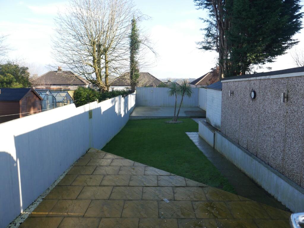 Additional image 12 of Leafield Crescent, Bradford, West Yorkshire, BD2