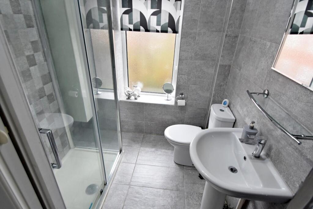 Additional image 10 of Walmersley Road, Bury