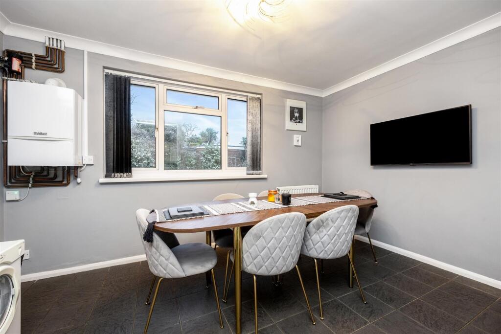 Additional image 5 of Hawkins Crescent