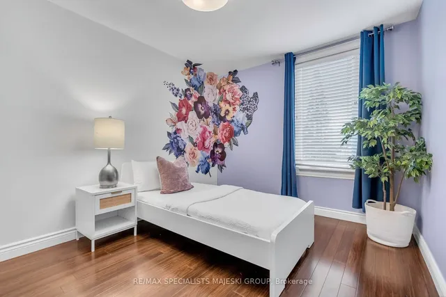 Additional image 28 of 34 Cavell Ave