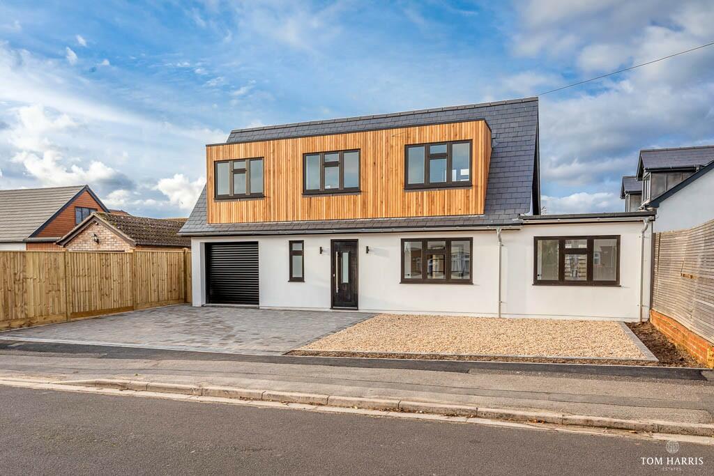 Warren Avenue, Christchurch, Dorset, BH23