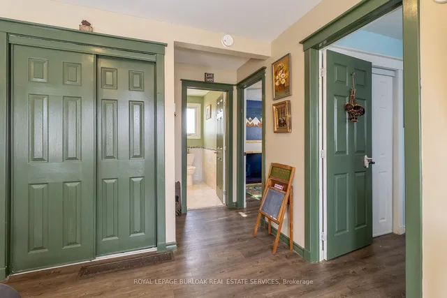 Additional image 9 of 2715 Upper James St