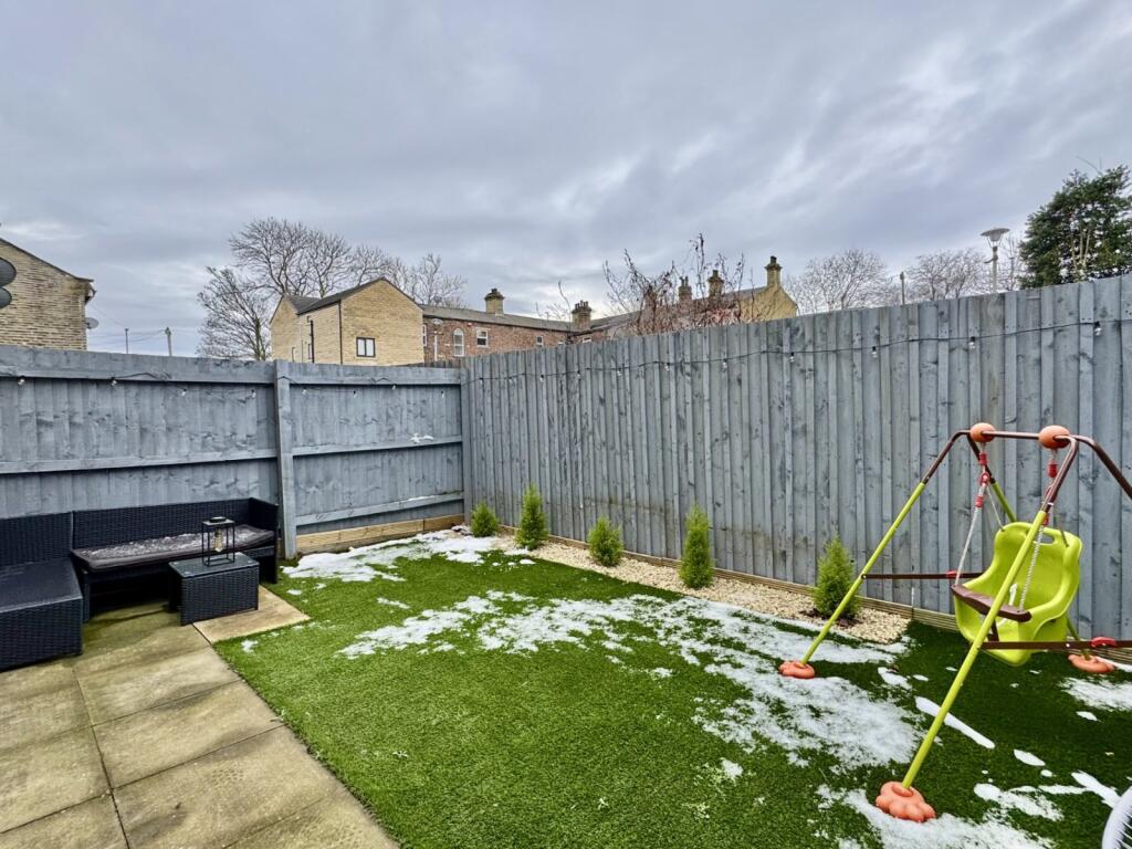 Additional image 15 of Willow Street, Cleckheaton, BD19