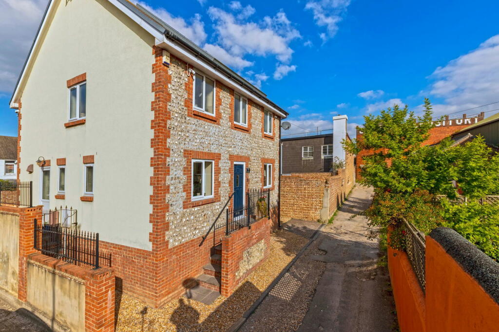 Additional image 31 of Pier Road, Littlehampton, West Sussex, BN17