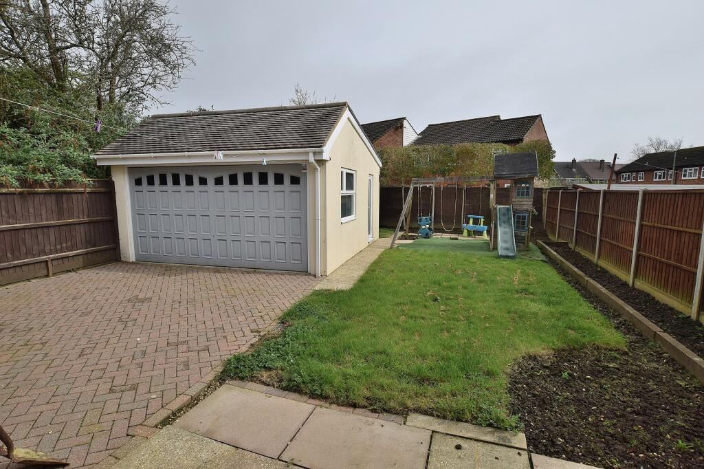 Additional image 12 of Fawcett Road, New Milton, Hampshire. BH25 6SU