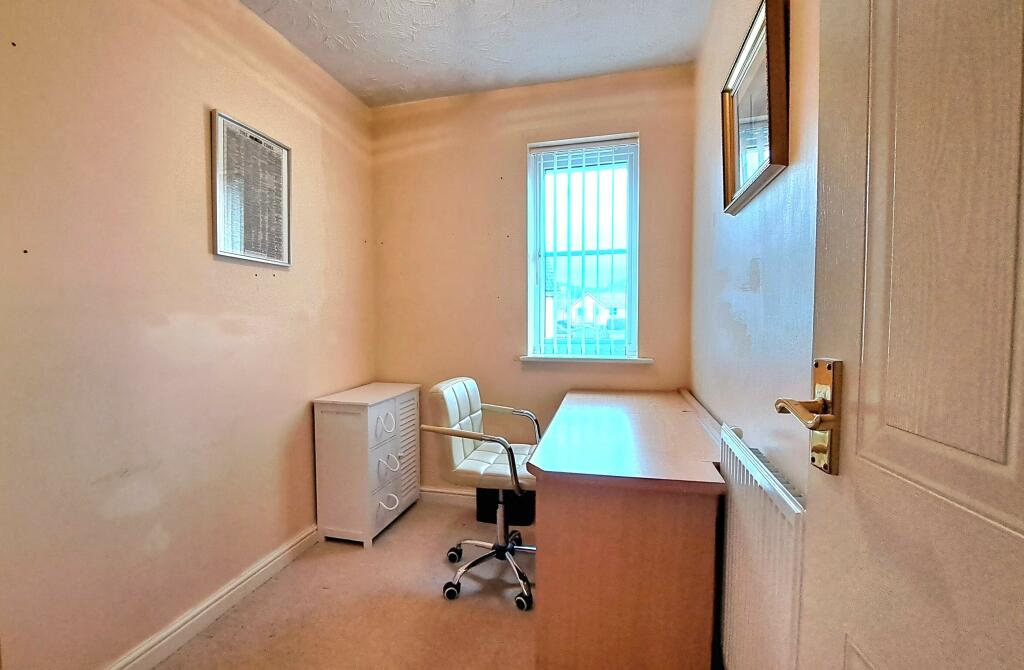 Additional image 9 of New Milton