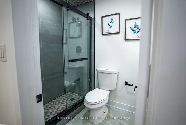 Additional image 10 of 42 Eden Park Dr