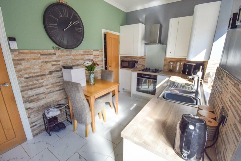 Additional image 3 of Oakfield Terrace, Shipley