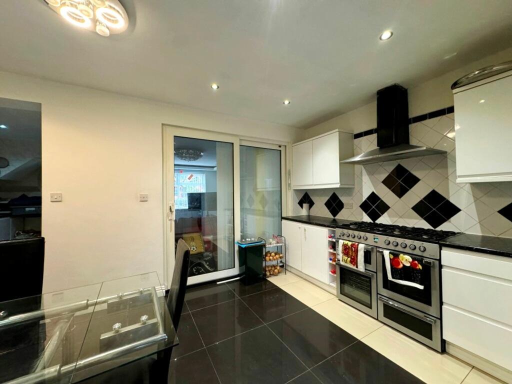 Additional image 7 of Somerset Drive, Bury, BL9