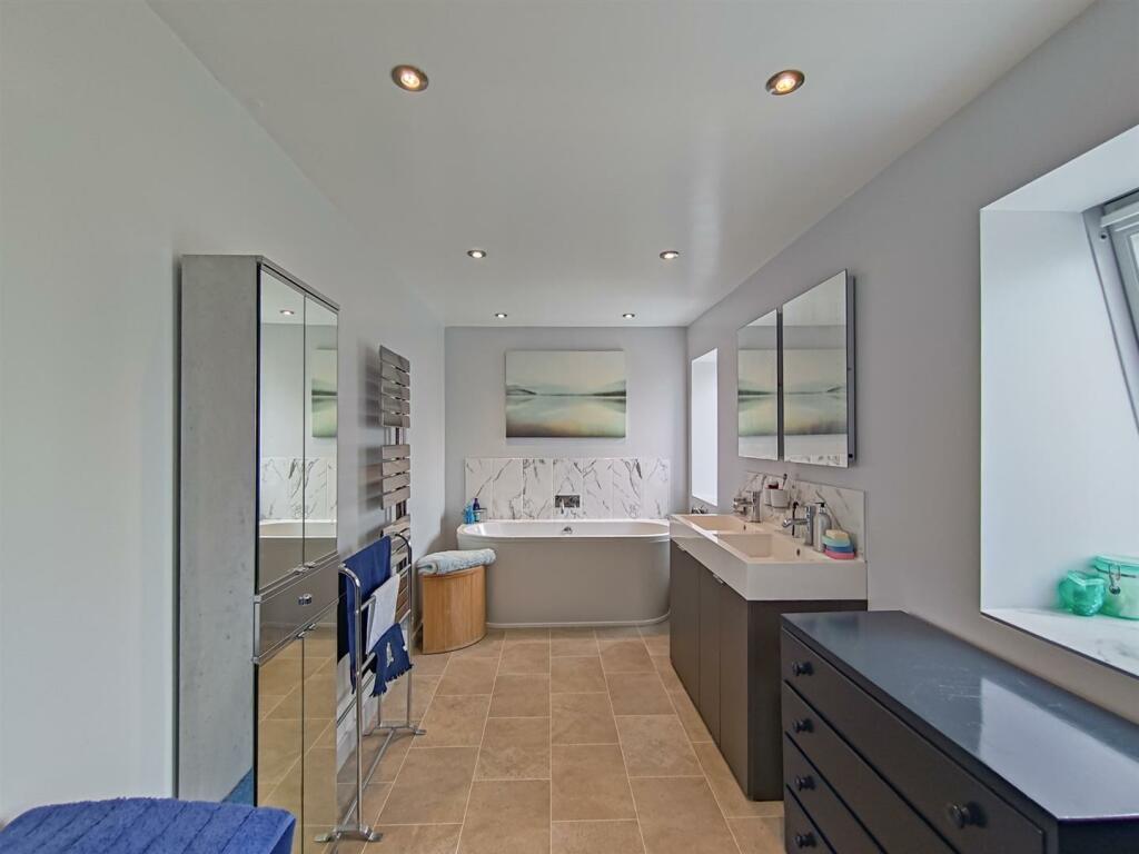 Additional image 7 of SEAFORD SEAFRONT