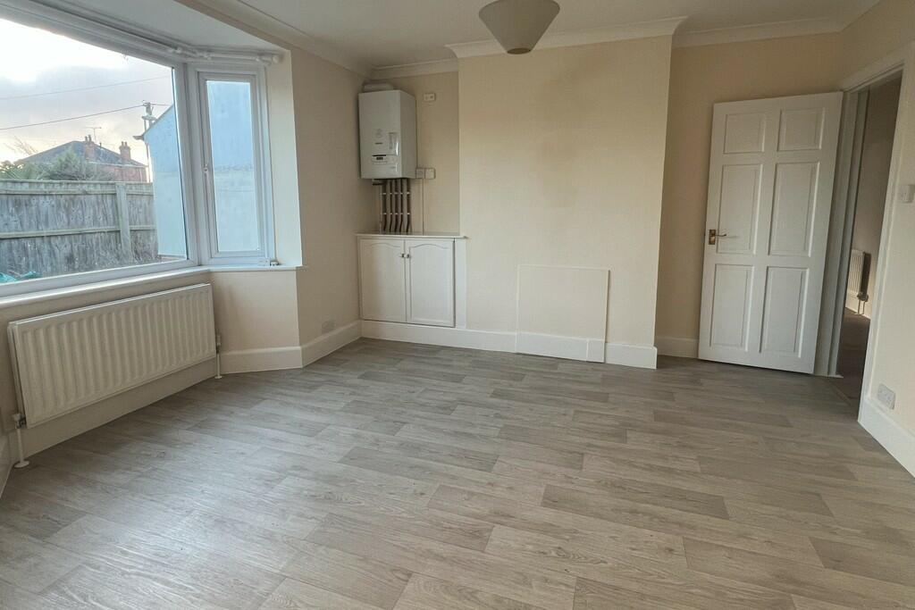 Additional image 3 of Ringwood