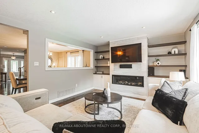 Additional image 9 of 94 Valmont St