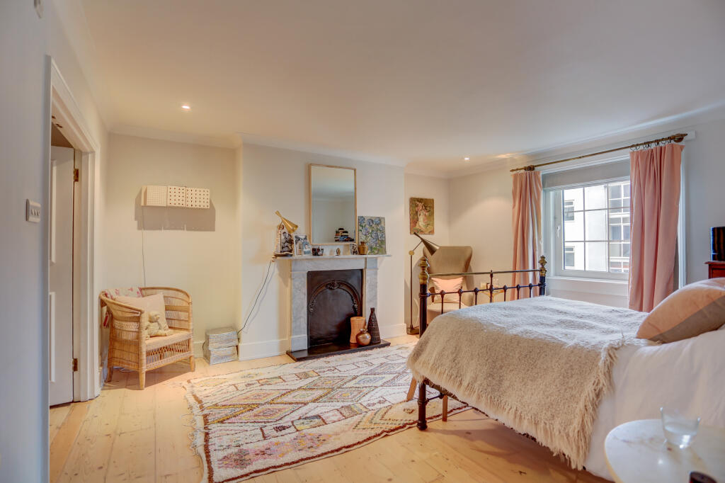 Additional image 6 of Montpelier Crescent, Brighton, East Sussex, BN1