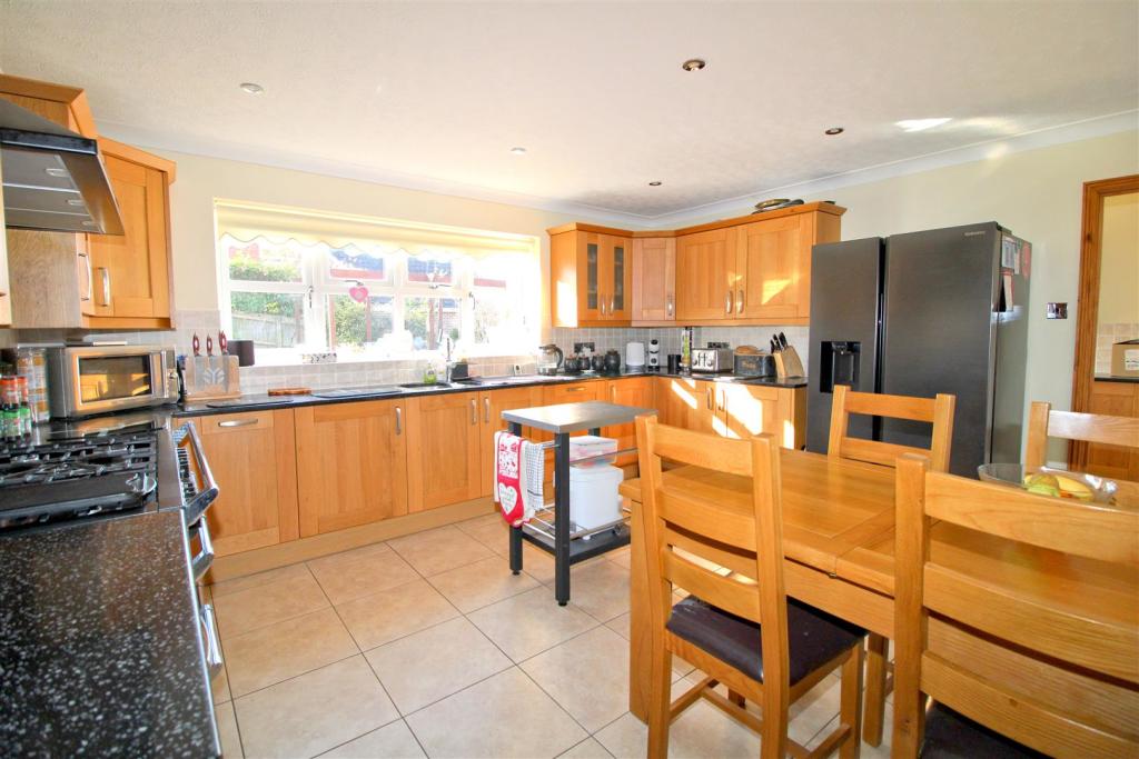 Additional image 17 of Royal Drive, Seaford