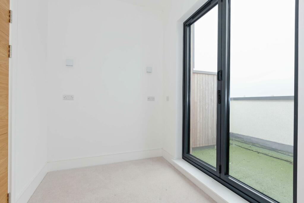 Additional image 8 of 18 Ham Road, Shoreham By Sea