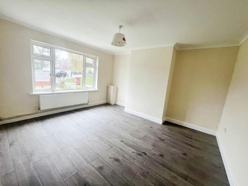 Additional image 17 of Bradford Road, Farnworth