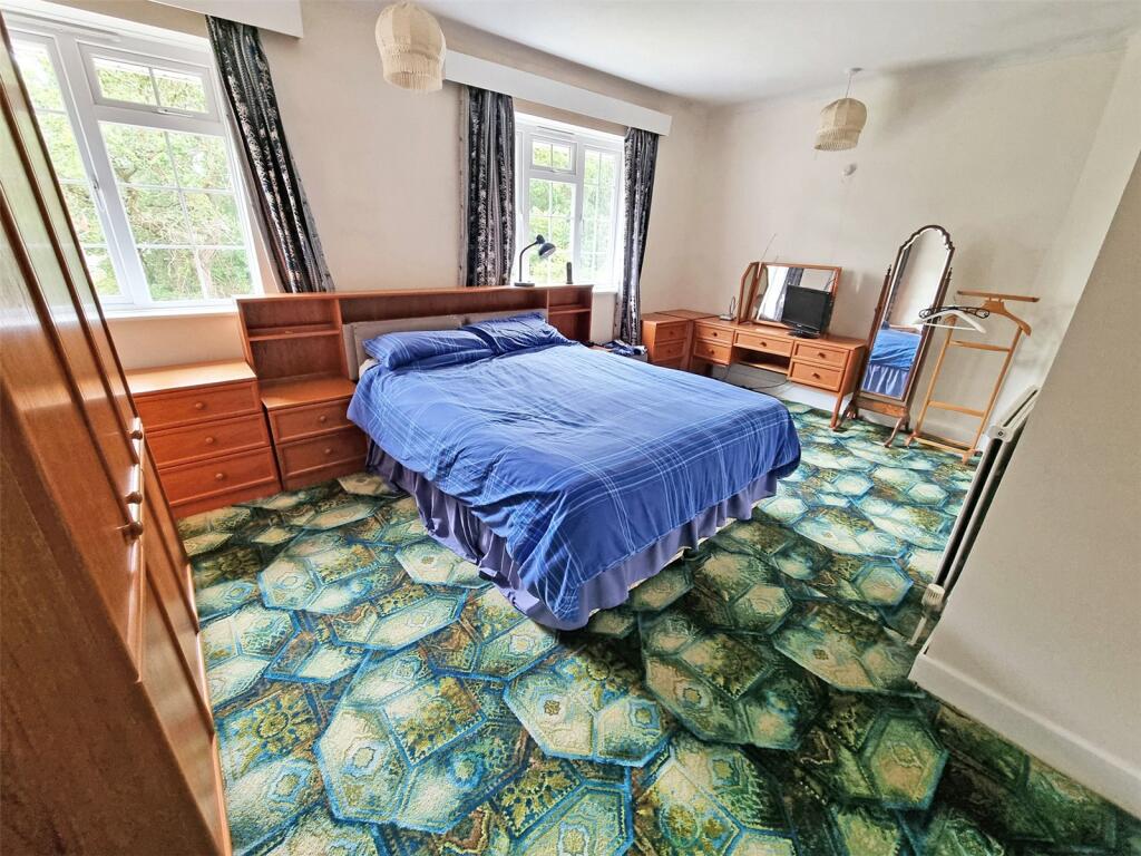 Additional image 10 of Barrs Avenue, New Milton, Hampshire, BH25