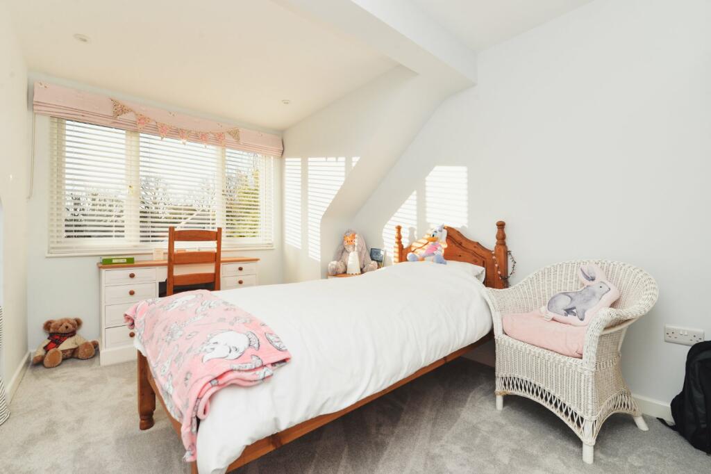 Additional image 9 of Brook Avenue North, New Milton, Hampshire, BH25