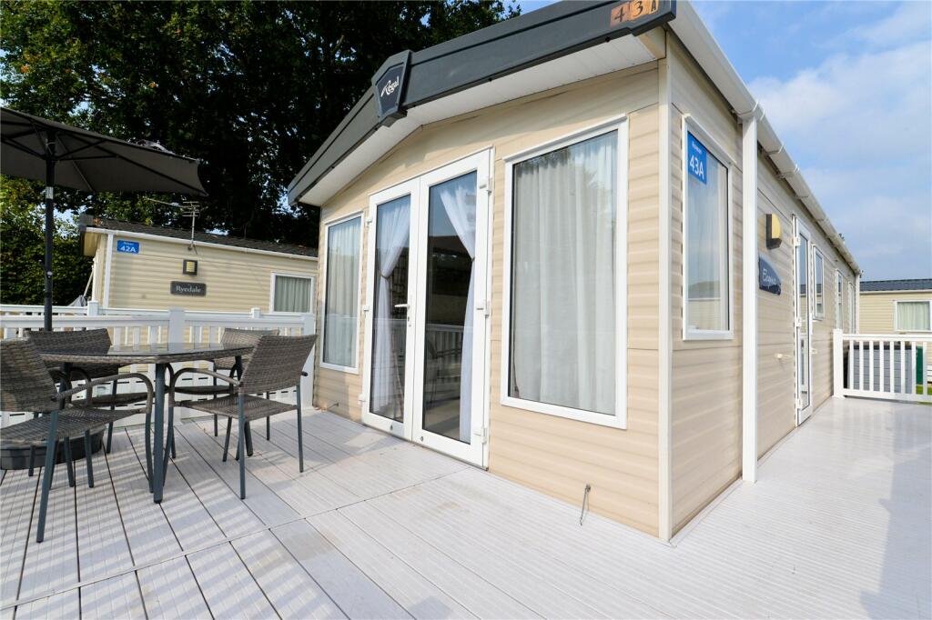 Additional image 14 of Rowan, Hoburne Bashley Holiday Park, New Milton, Hampshire, BH25