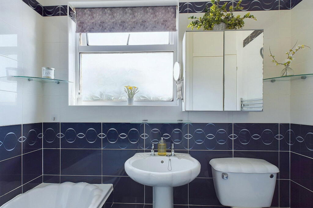 Additional image 10 of Goldsmith Road, Worthing, BN14 8ER