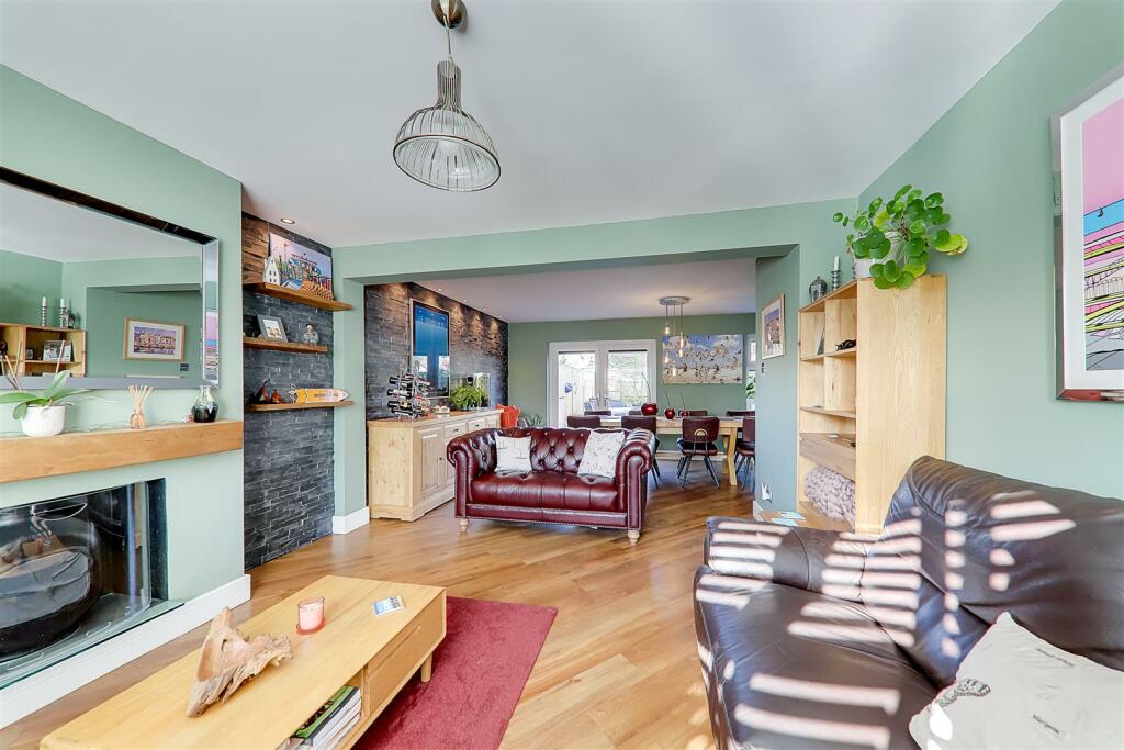 Additional image 5 of Charmandean Road, Broadwater