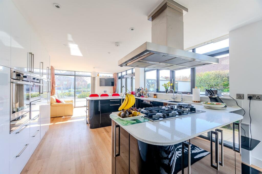 Additional image 38 of Salisbury Road, Seaford