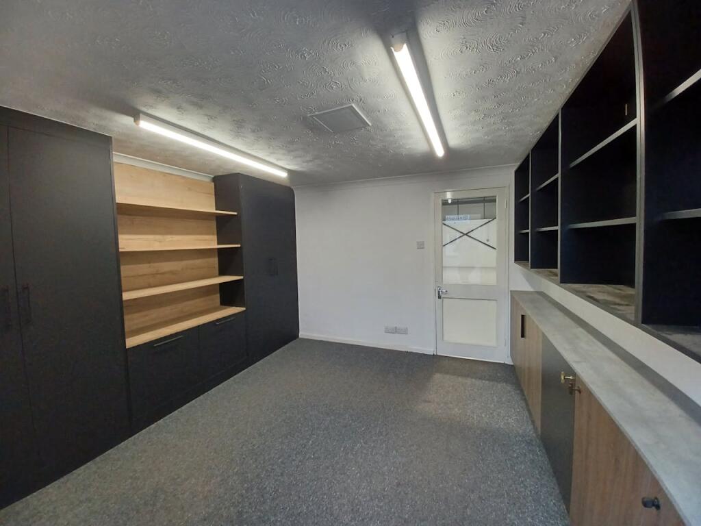 Additional image 7 of Unit 4 Victory Close, Woolsbridge Industrial Estate, Wimborne, BH21 6SX