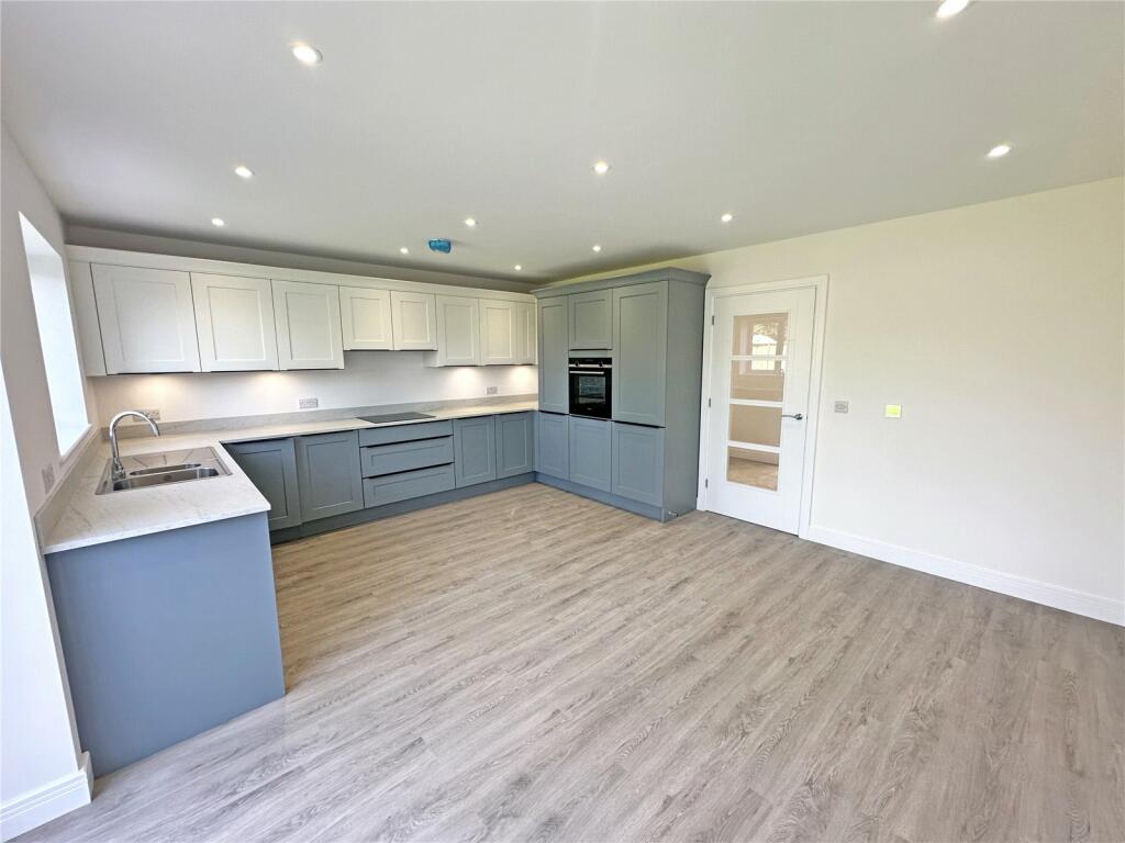 Additional image 4 of Andrew Lane, Ashley, New Milton, Hampshire, BH25