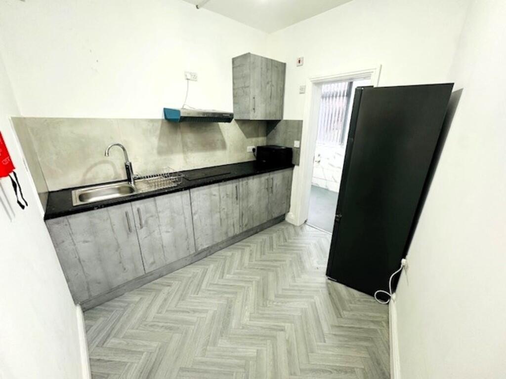 Additional image 6 of Flat 1, 4 Bertrand Road