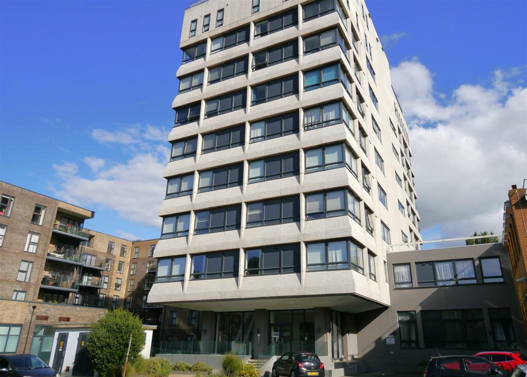 Additional image 4 of Skyline Apartments,The Causeway