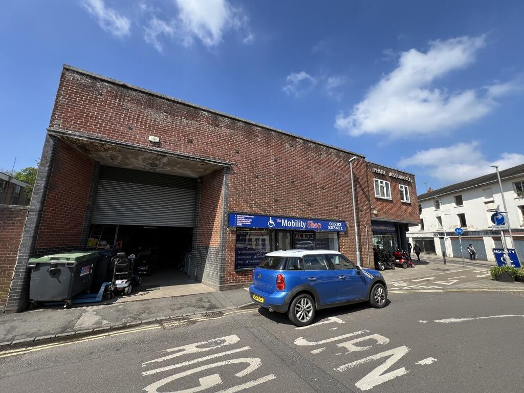 Additional image 12 of 25-26 East Street, Wimborne, Dorset, BH21 1DU