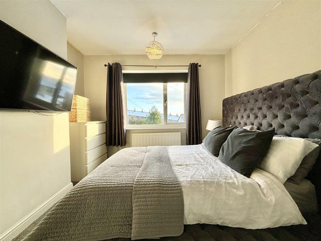 Additional image 10 of Windsor Grove Bradford