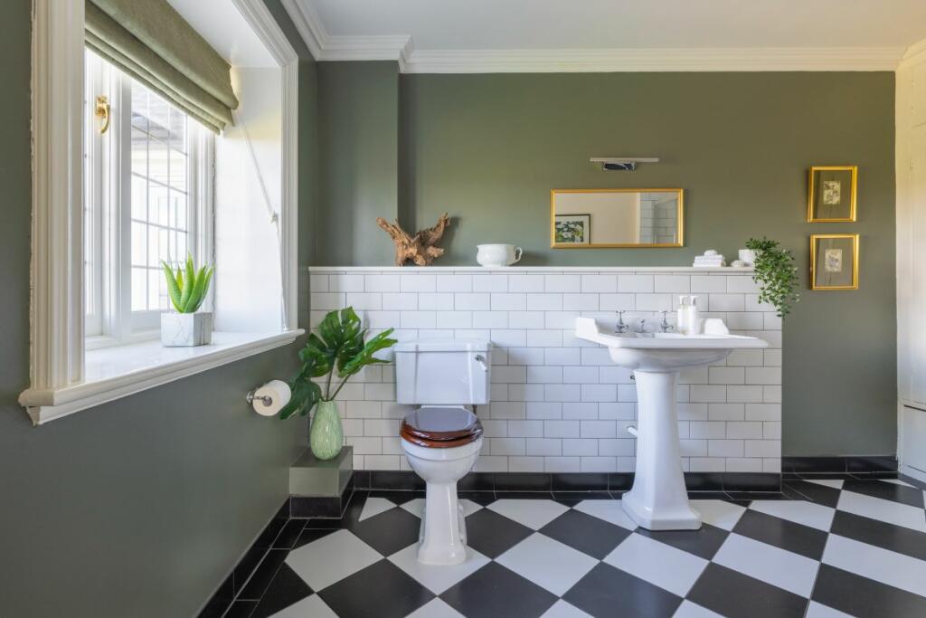 Additional image 20 of Jevington Road, Eastbourne