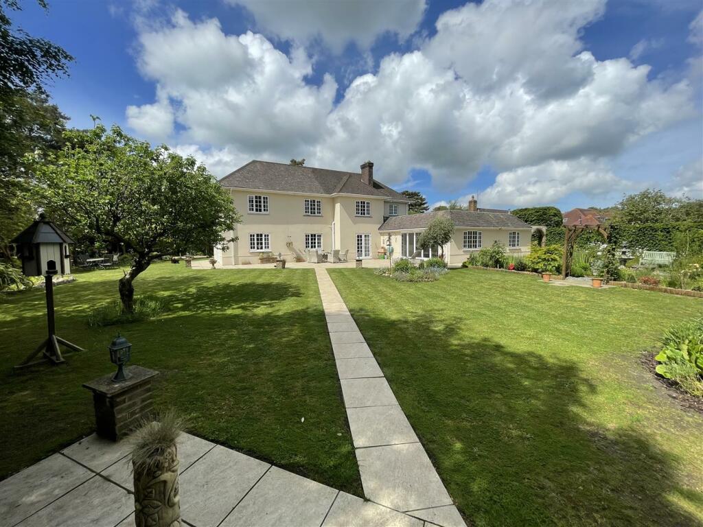 Additional image 26 of Lone Pine Drive, West Parley