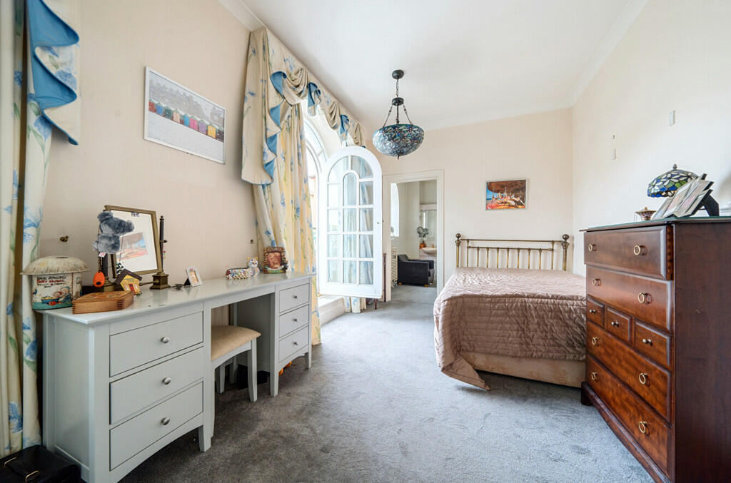 Additional image 6 of Trafalgar Gate, The Strand