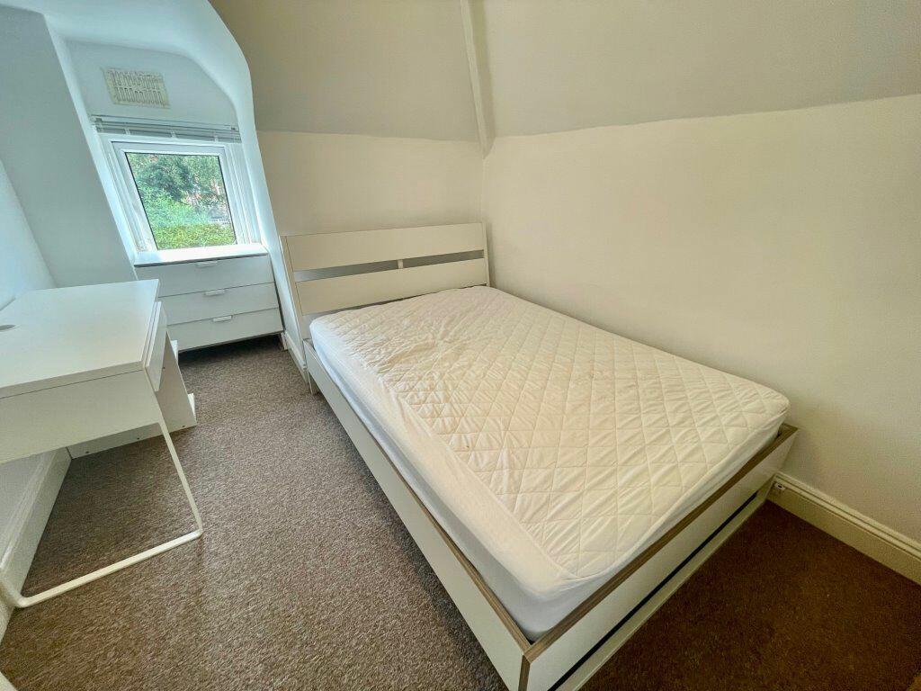 Additional image 11 of FIVE BEDROOM STUDENT MAISONETTE, WINTON (P05927)