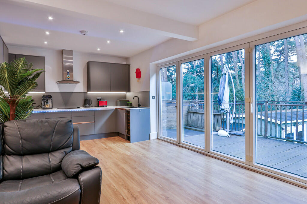 Additional image 2 of Pine Vale Crescent